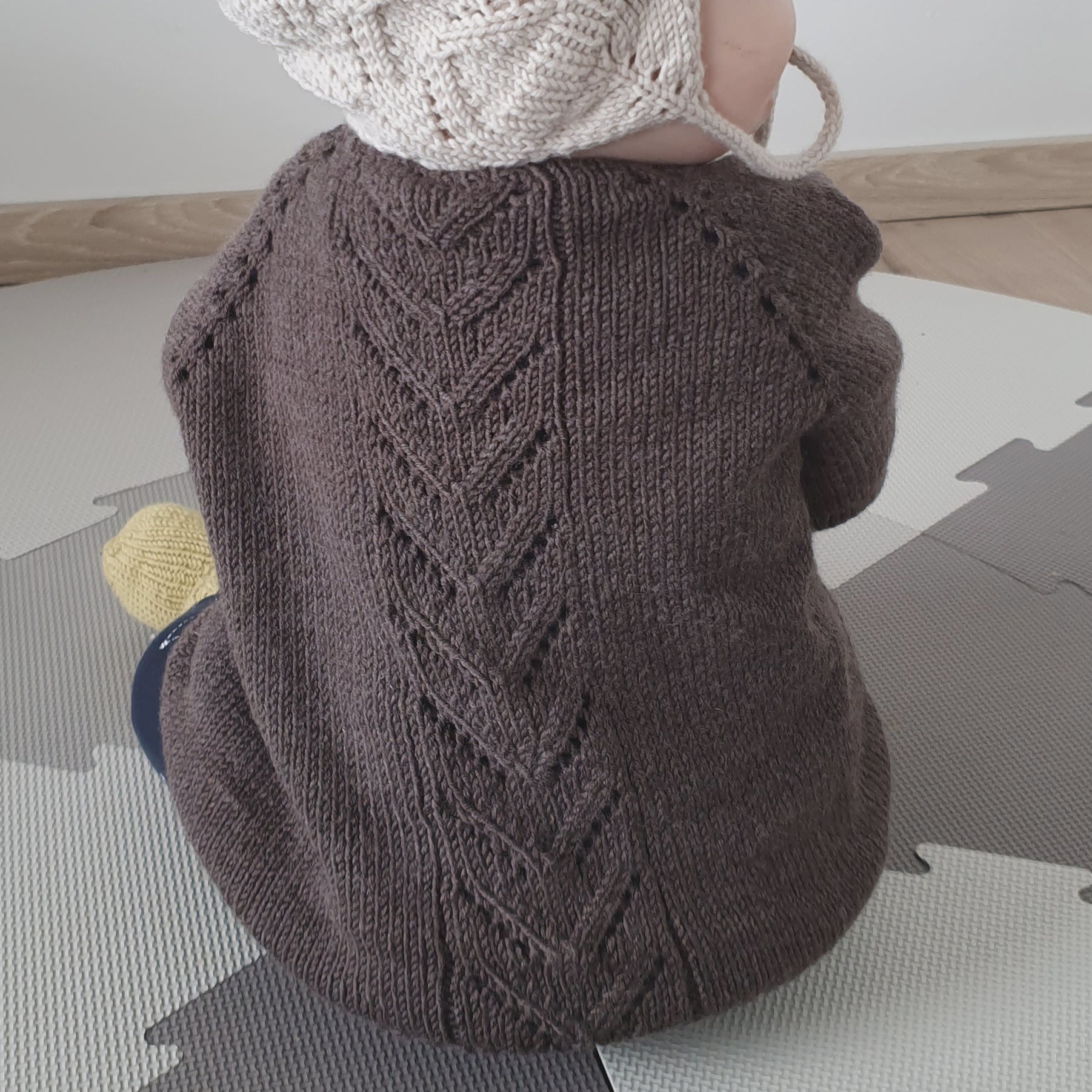 Vök Kinderjacke – Stroff Knitting - Main Image